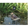 Kind liggend op een vlot drijffiguur