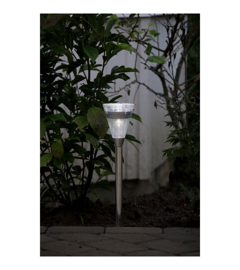 Solar tuinlamp op spies