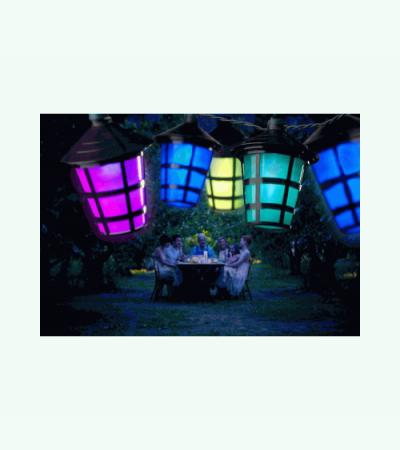 LED feestverlichting met gekleurde lampionnen