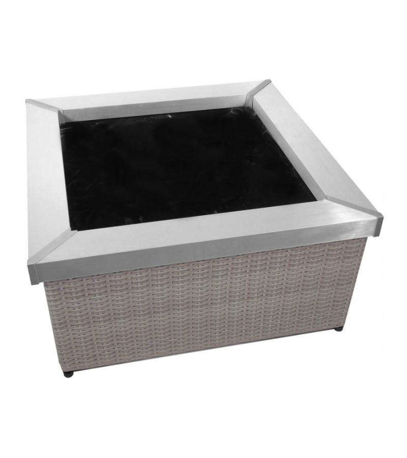 Amora Daveport terrasvijver